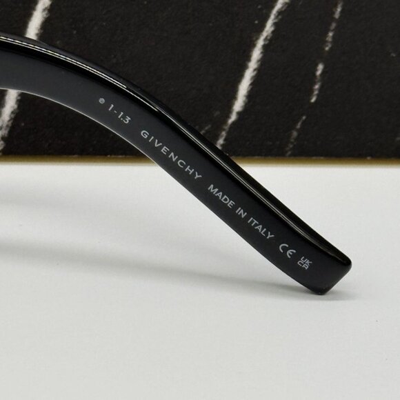 NEW GV40044U 01A GIVENCHY WOMEN SUNGLASSES BLACK EYEWEAR GIVENCHY